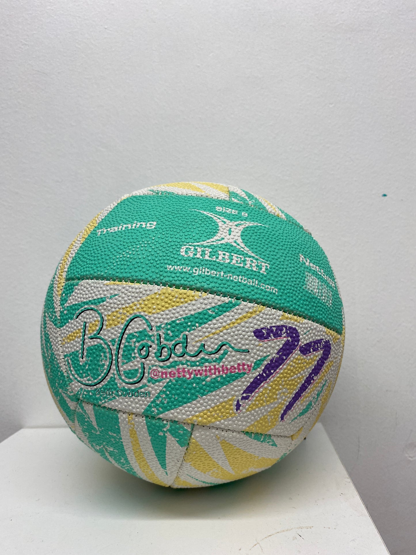 Gilbert Signature Netballs - Beth Cobden