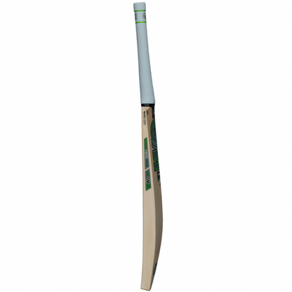 GM Verva Junior Cricket Bat - 606